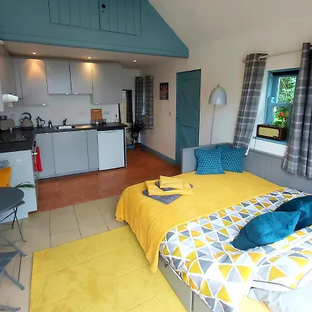 Charming 1-bed With Hot Tub & Sauna Manorhamilton