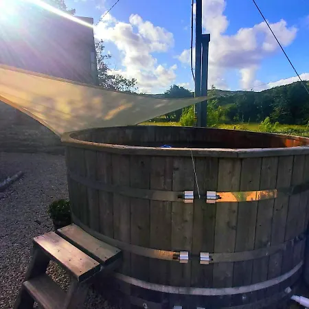 Charming 1-bed With Hot Tub & Sauna * Manorhamilton